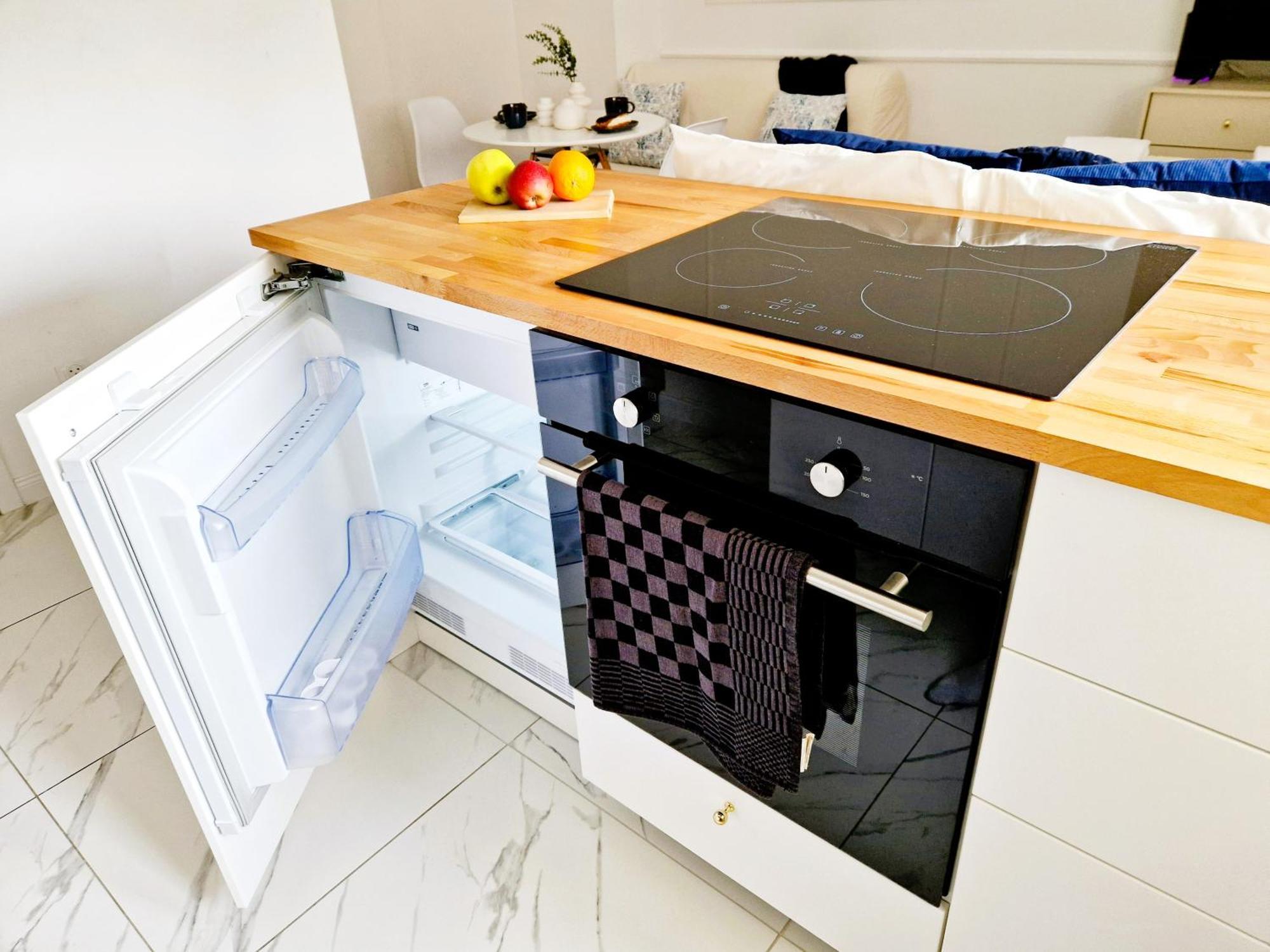 J&W Apartments Grojecka Glam Flat Warschau Exterior foto